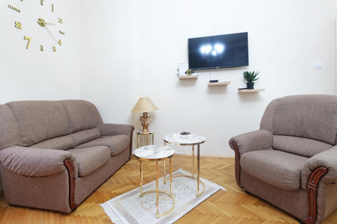 Illusion Downtown Apartment Beograd Eksteriør billede